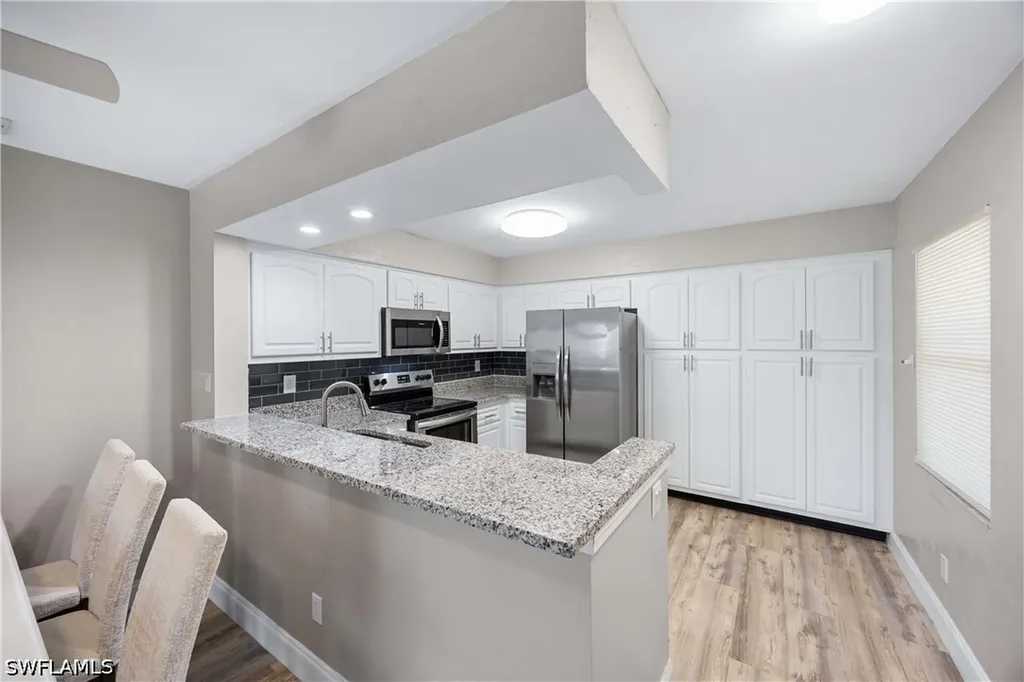 228 Fox Glen Drive Naples FL 34104