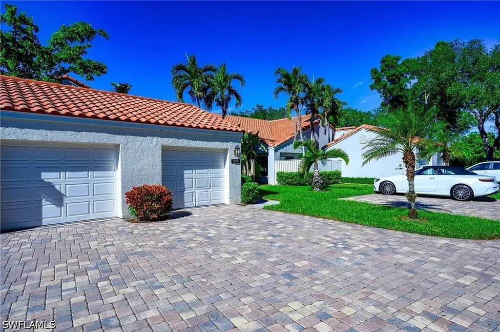 855 Reef Point Circle Naples FL 34108