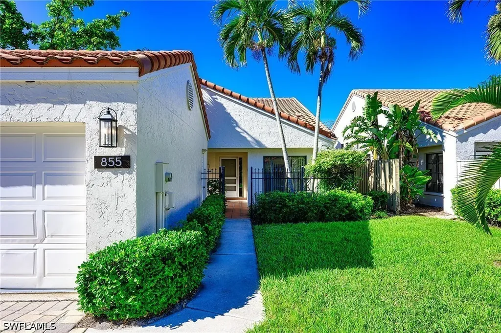 855 Reef Point Circle Naples FL 34108