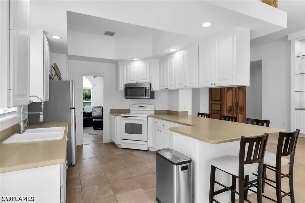 7935 Valentina Court Naples FL 34114