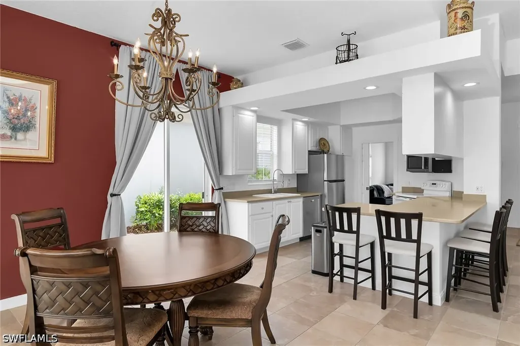 7935 Valentina Court Naples FL 34114