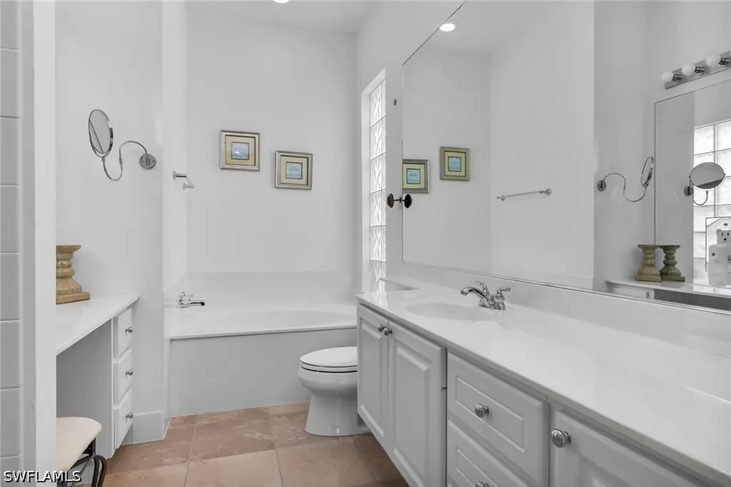 7935 Valentina Court Naples FL 34114