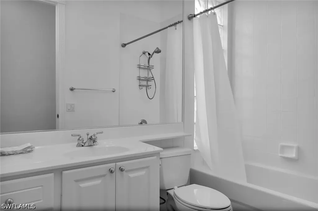 7935 Valentina Court Naples FL 34114