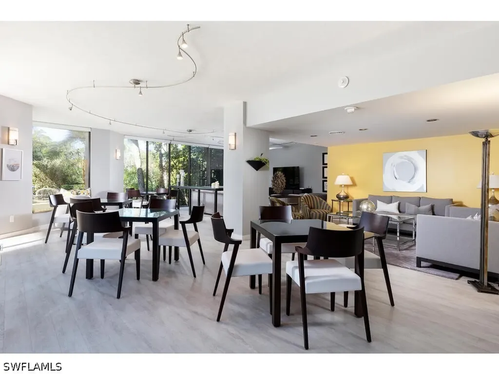 5555 Heron Point Drive Naples FL 34108