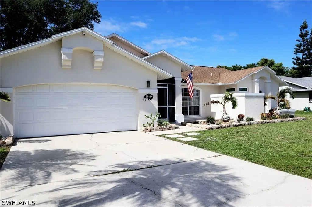 Fort Myers FL, 9910 Laketree Court