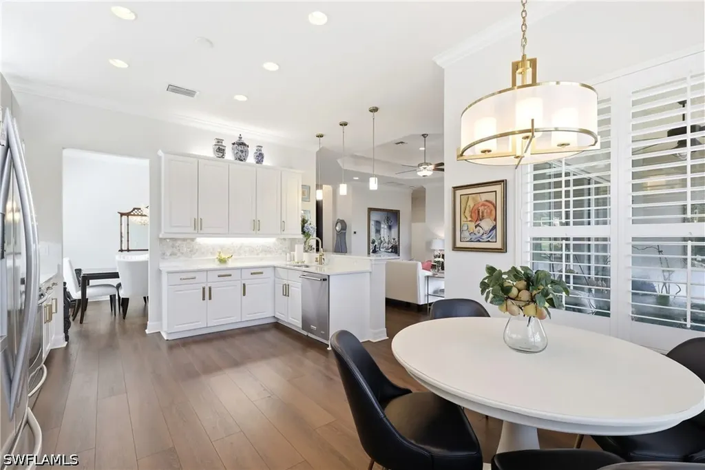 6631 Monterey Point Naples FL 34105