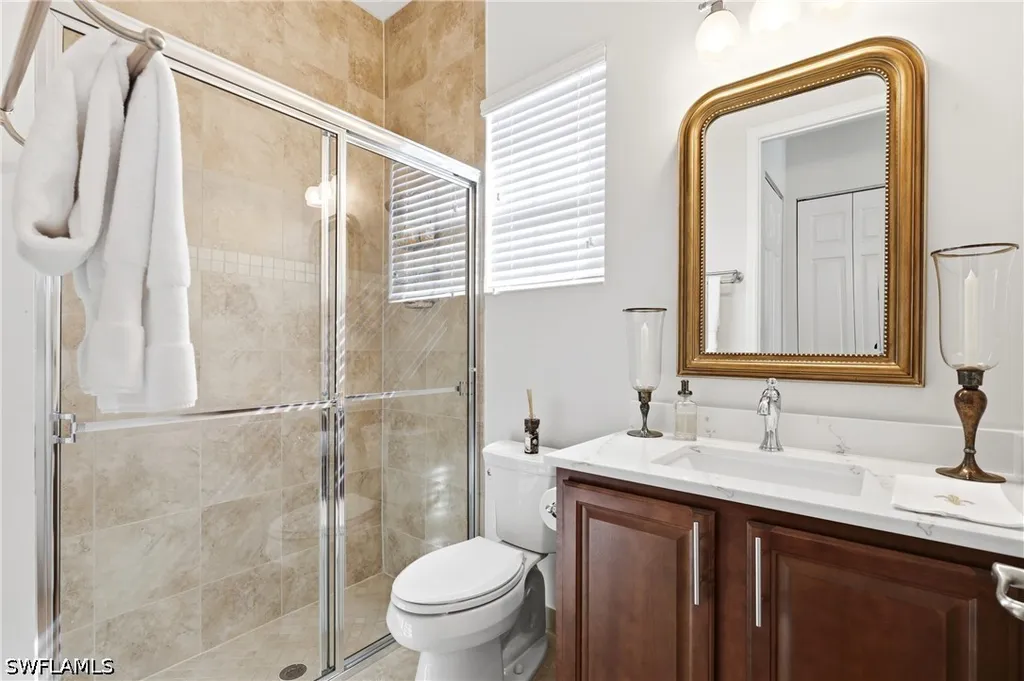 6631 Monterey Point Naples FL 34105
