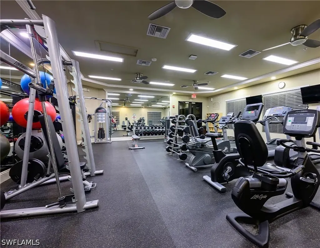 6631 Monterey Point Naples FL 34105