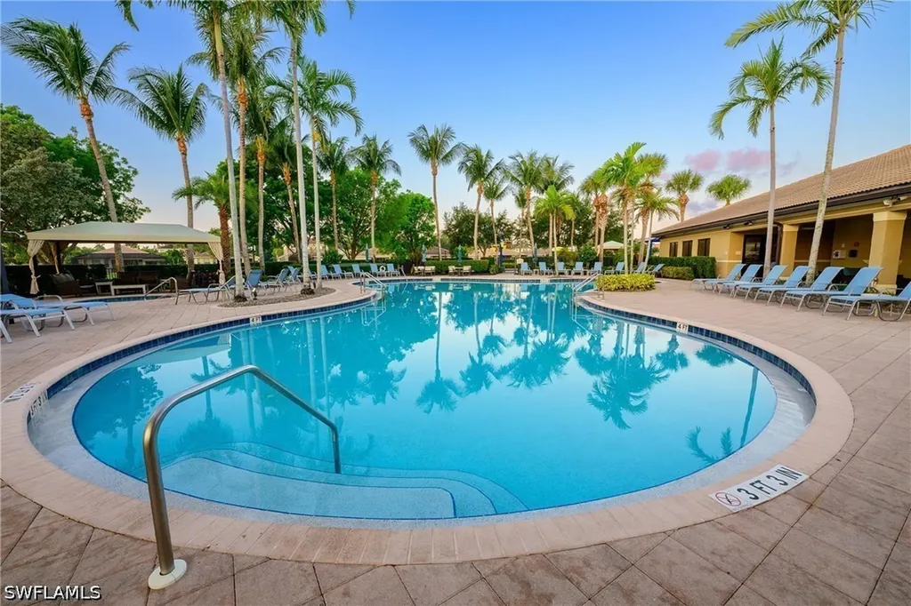 6631 Monterey Point Naples FL 34105