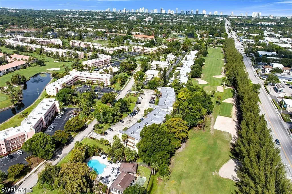 499 Forest Lakes Boulevard Naples FL 34105