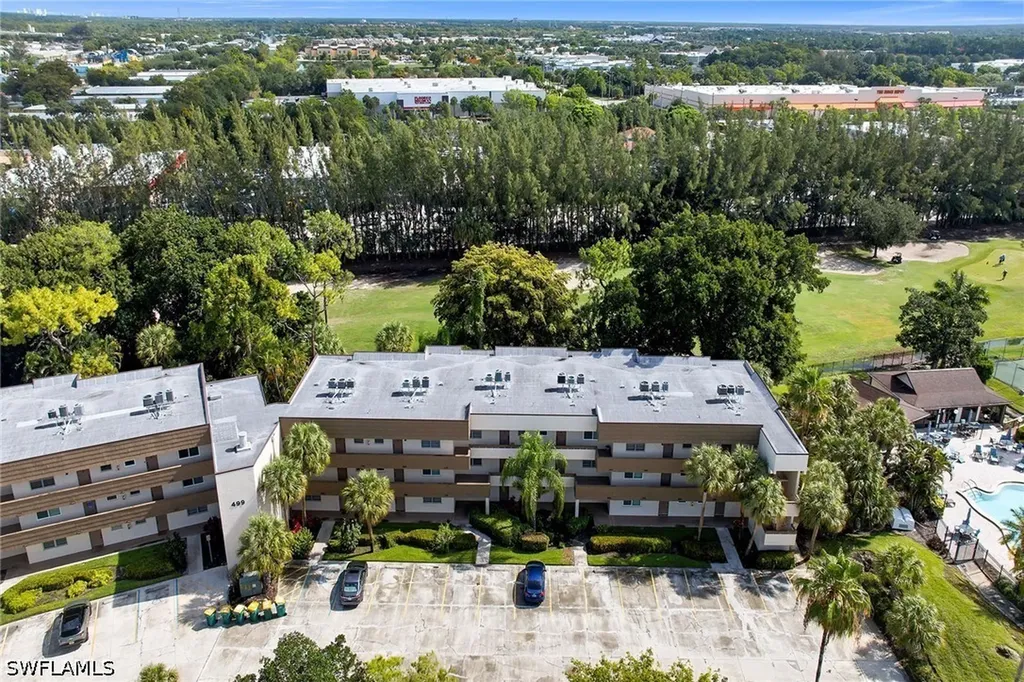 499 Forest Lakes Boulevard Naples FL 34105