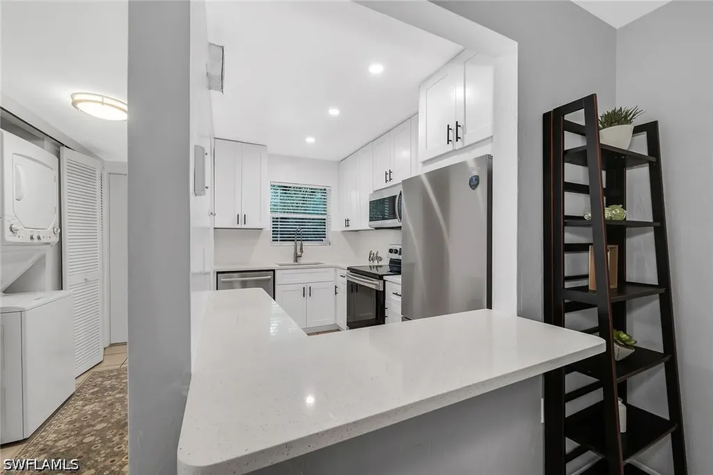 499 Forest Lakes Boulevard Naples FL 34105
