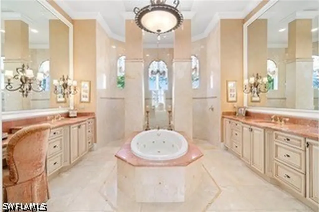 5900 Burnham Road Naples FL 34119