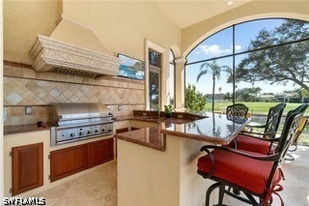 5900 Burnham Road Naples FL 34119