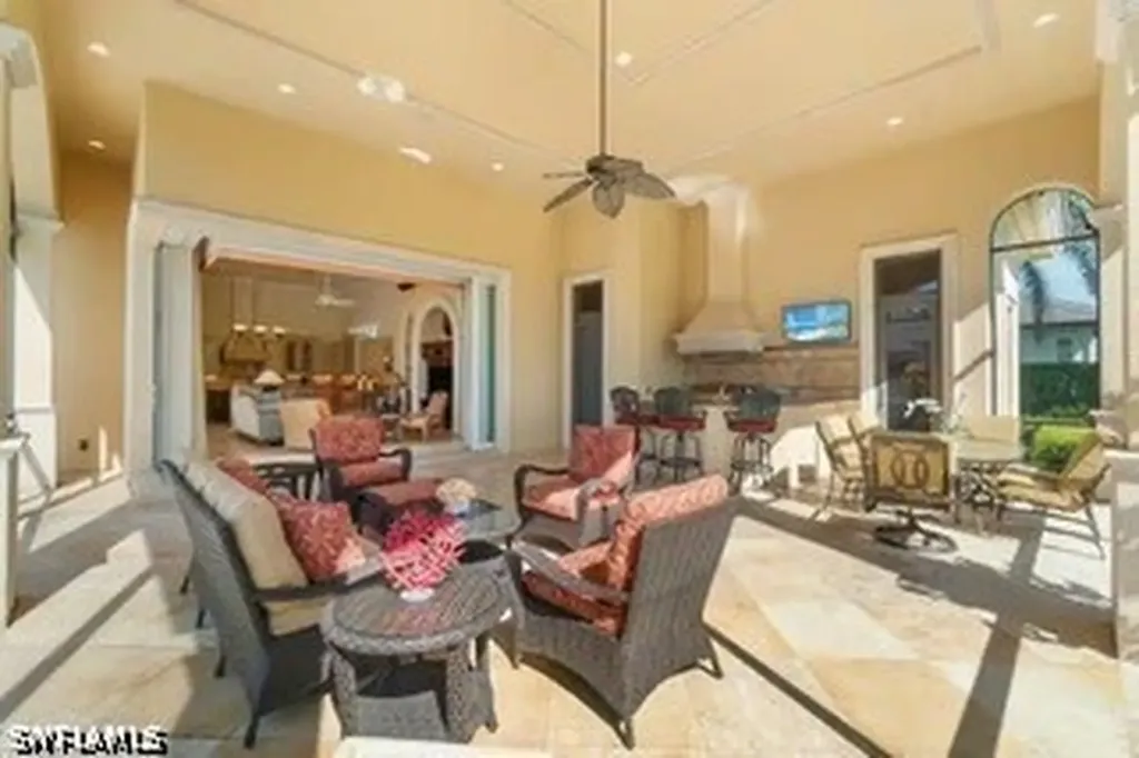 5900 Burnham Road Naples FL 34119
