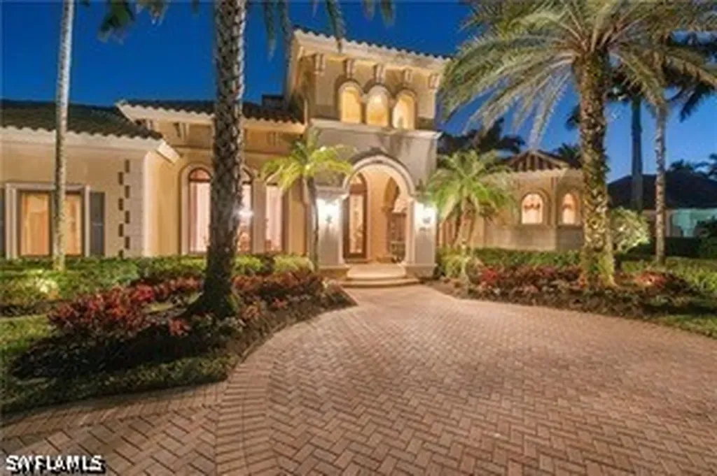 5900 Burnham Road Naples FL 34119