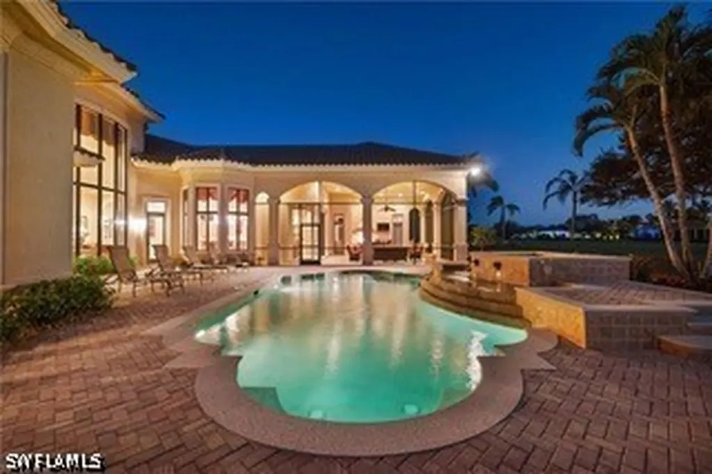 5900 Burnham Road Naples FL 34119