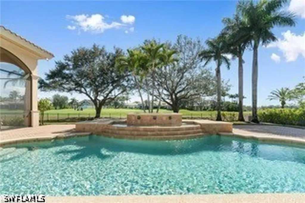 5900 Burnham Road Naples FL 34119