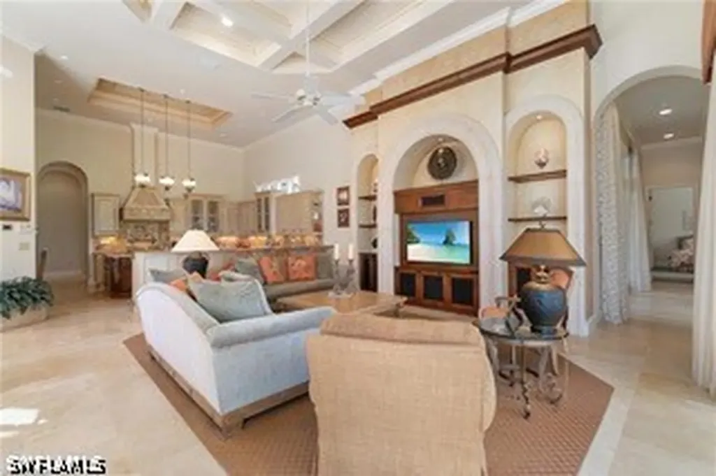 5900 Burnham Road Naples FL 34119