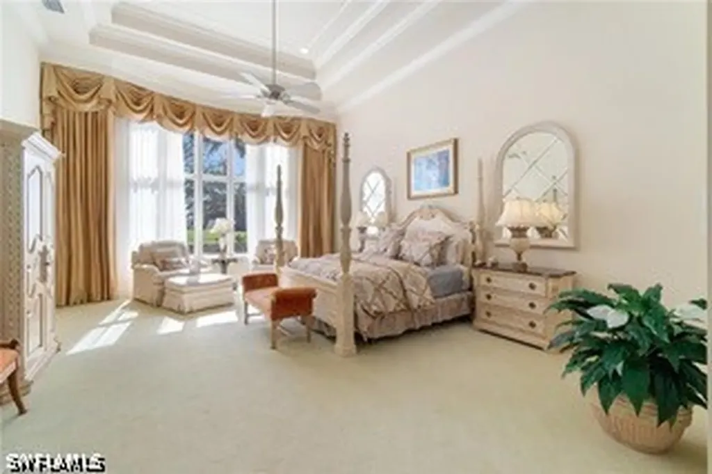 5900 Burnham Road Naples FL 34119