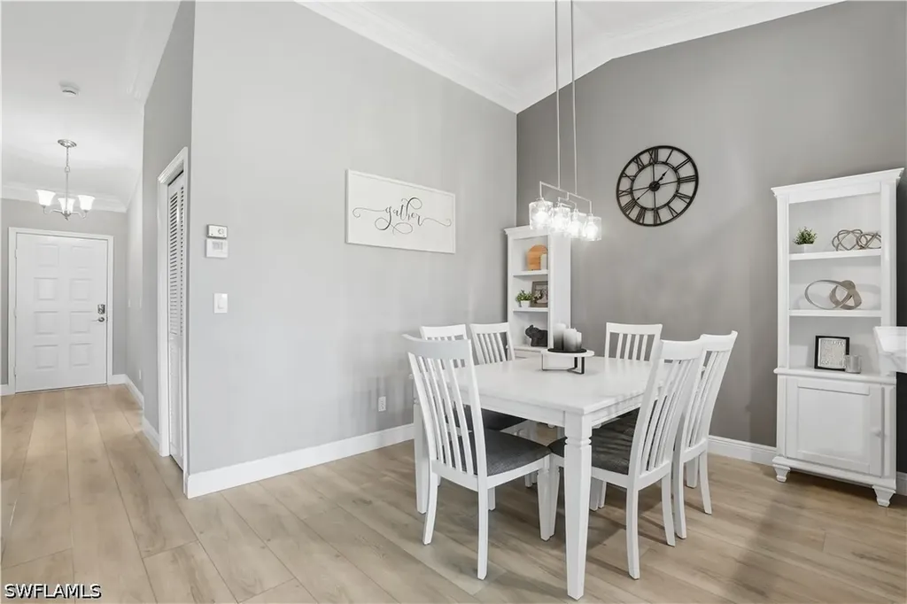 7360 Glenmoor Lane Naples FL 34104
