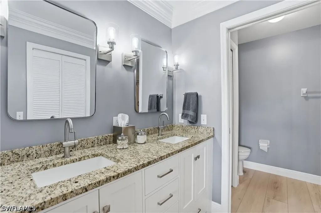 7360 Glenmoor Lane Naples FL 34104