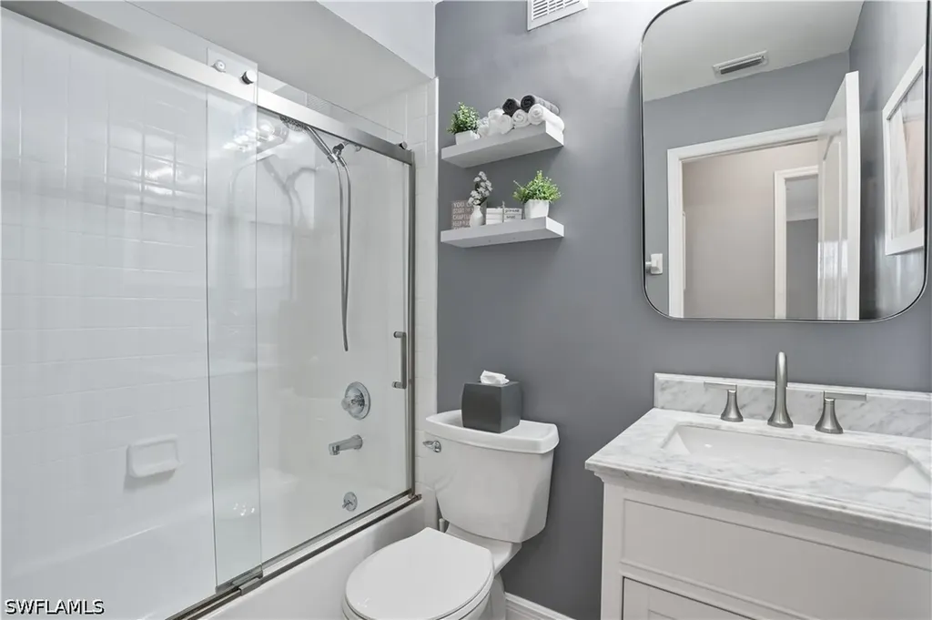 7360 Glenmoor Lane Naples FL 34104