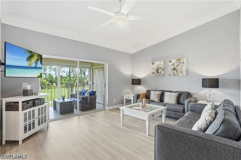 7360 Glenmoor Lane Naples FL 34104