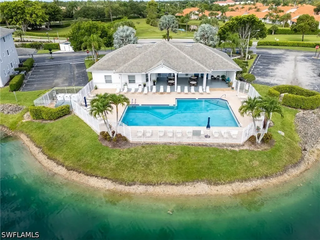 7812 Regal Heron Circle Naples FL 34104