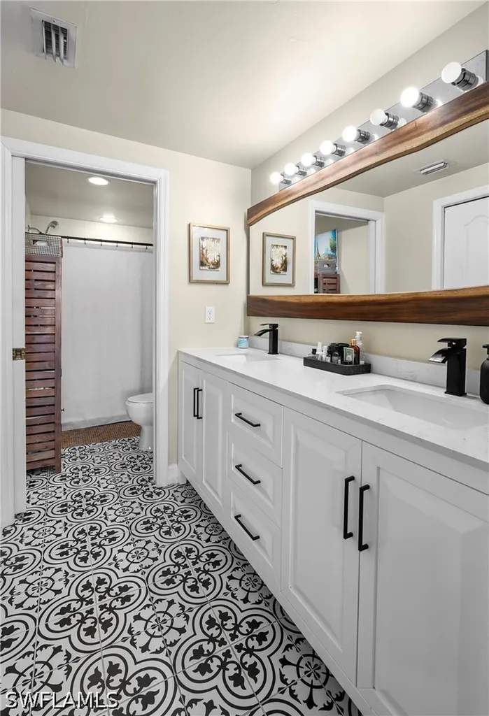 7812 Regal Heron Circle Naples FL 34104