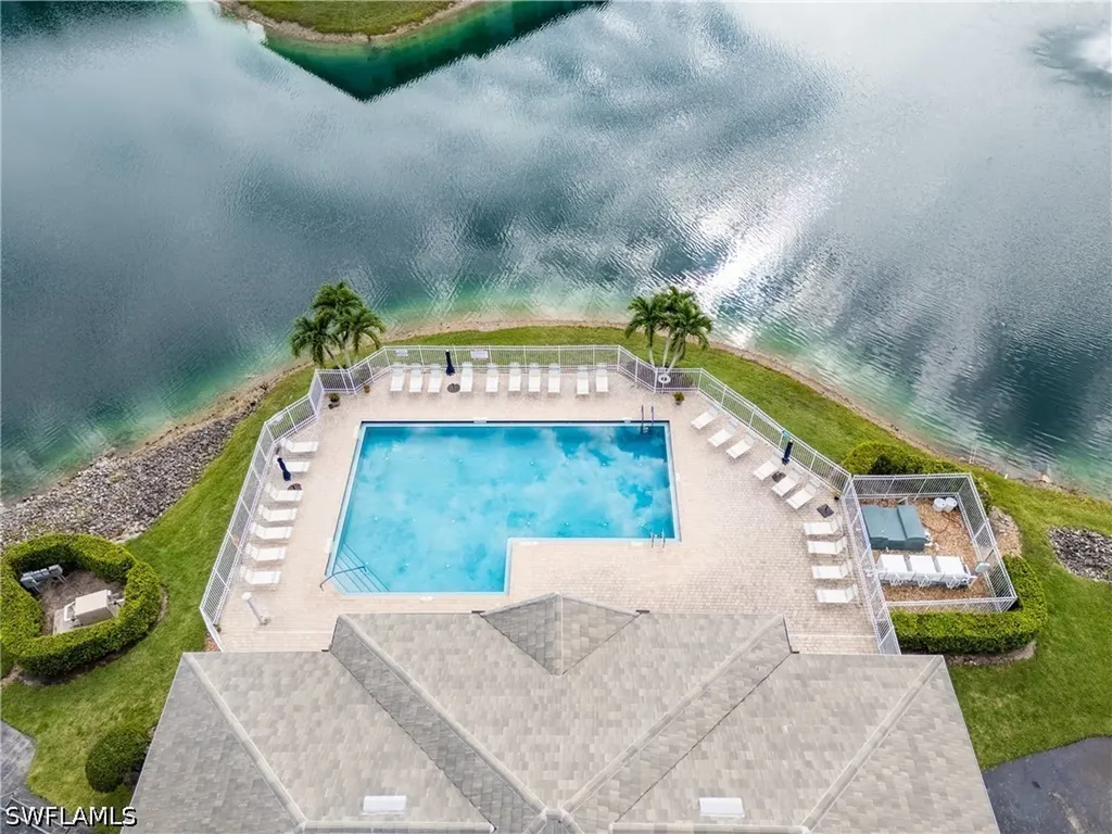 7812 Regal Heron Circle Naples FL 34104