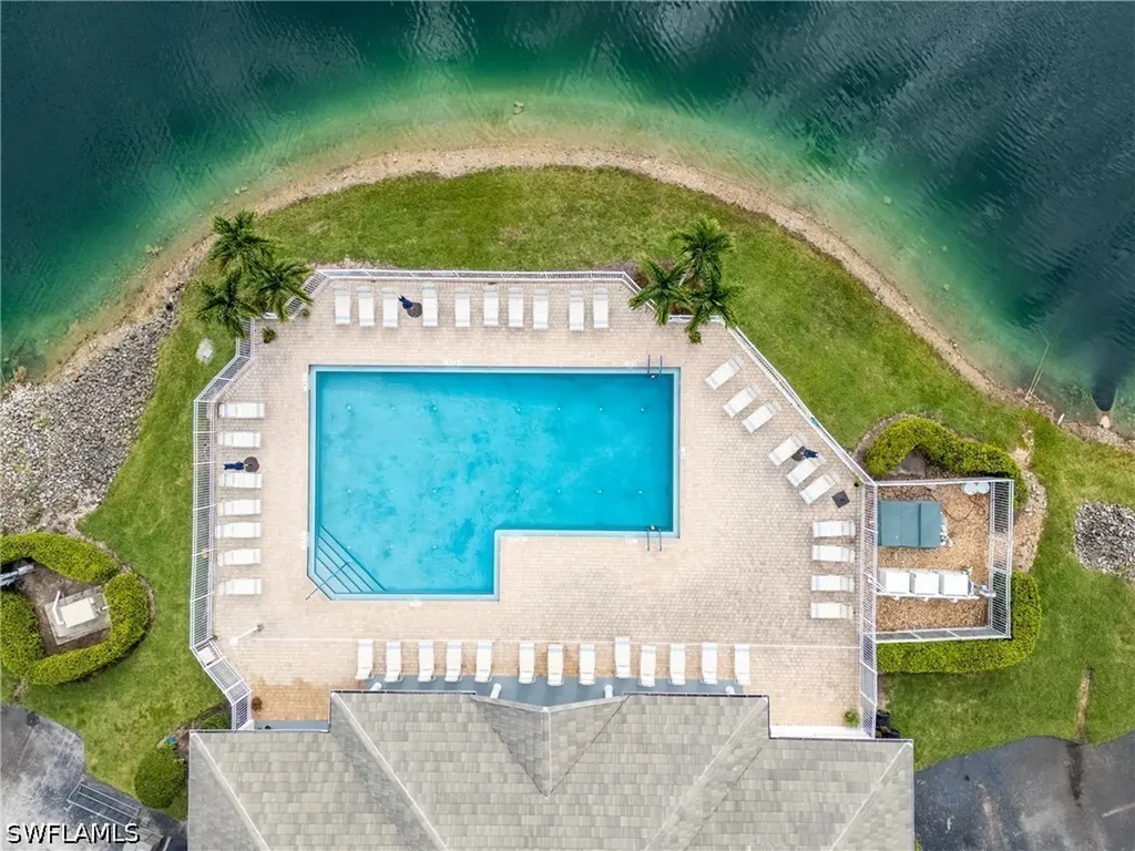 7812 Regal Heron Circle Naples FL 34104