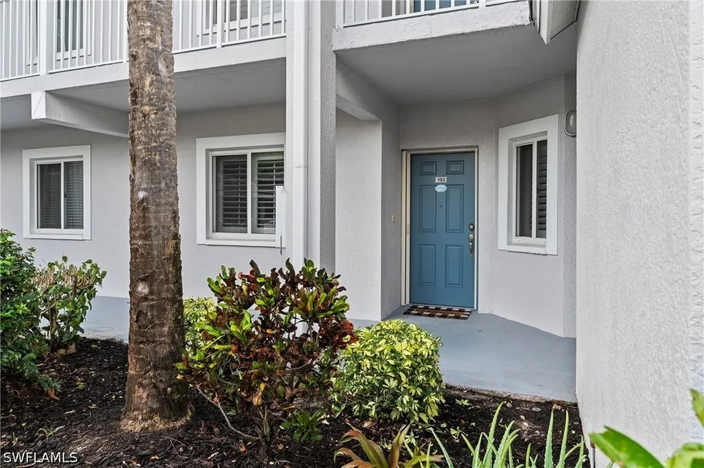 7812 Regal Heron Circle Naples FL 34104