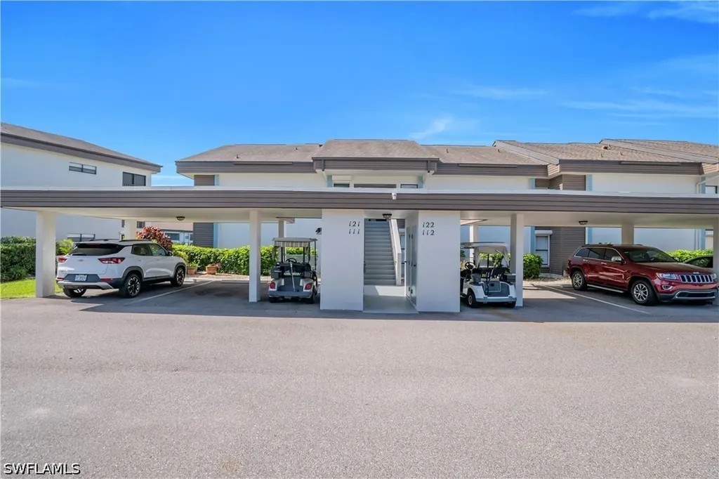 5790 Trailwinds Drive Fort Myers FL 33907