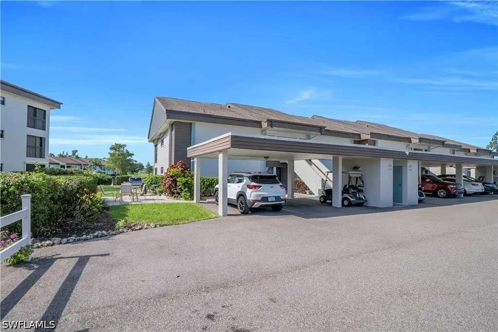 5790 Trailwinds Drive Fort Myers FL 33907