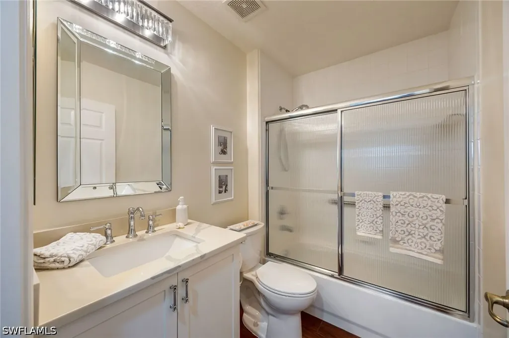 558 Vintage Reserve Lane Naples FL 34119