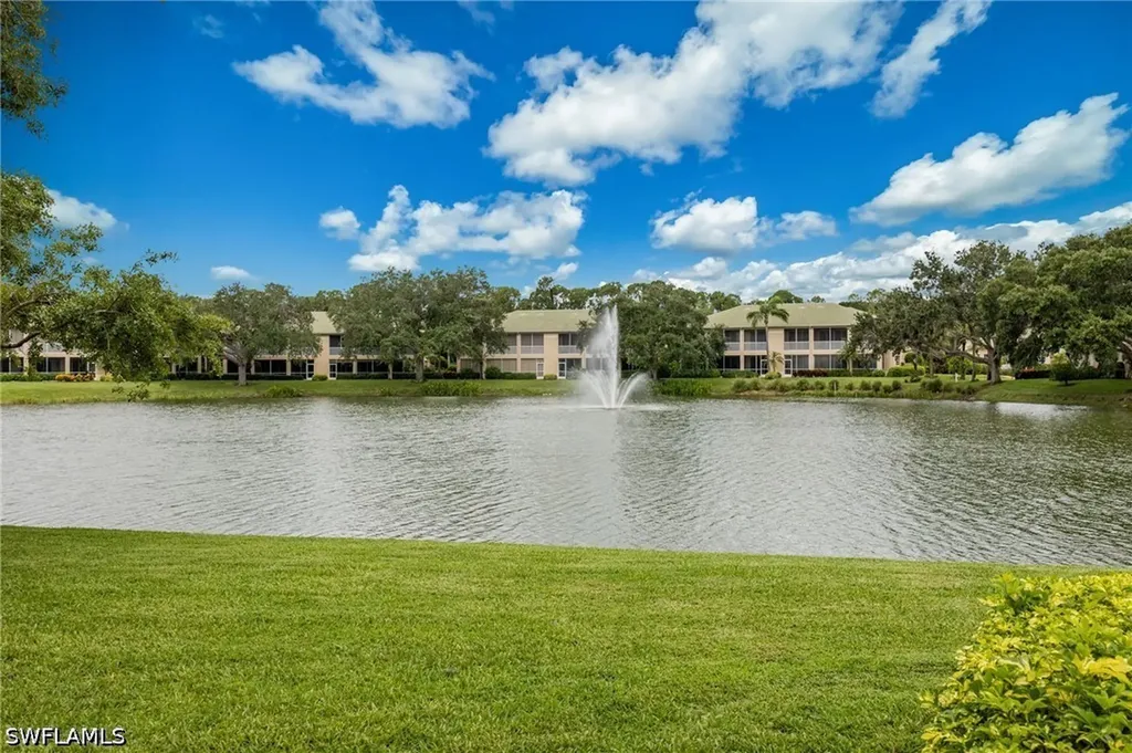 558 Vintage Reserve Lane Naples FL 34119