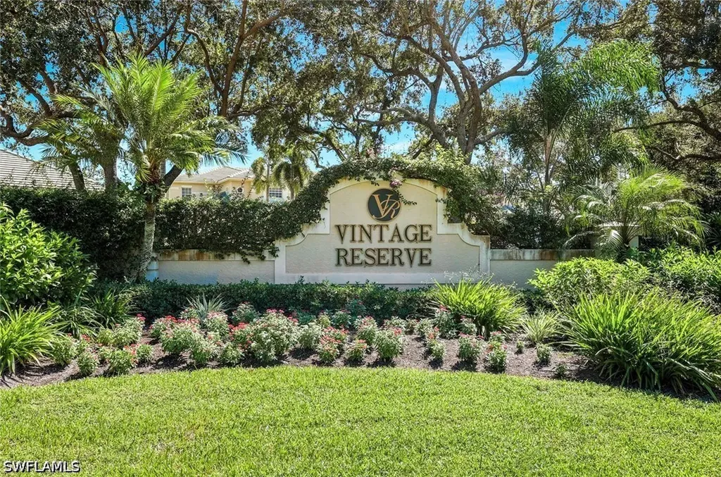 558 Vintage Reserve Lane Naples FL 34119