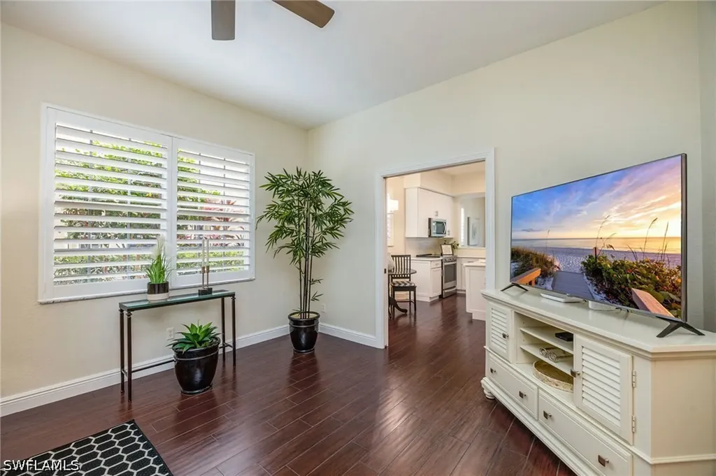 558 Vintage Reserve Lane Naples FL 34119