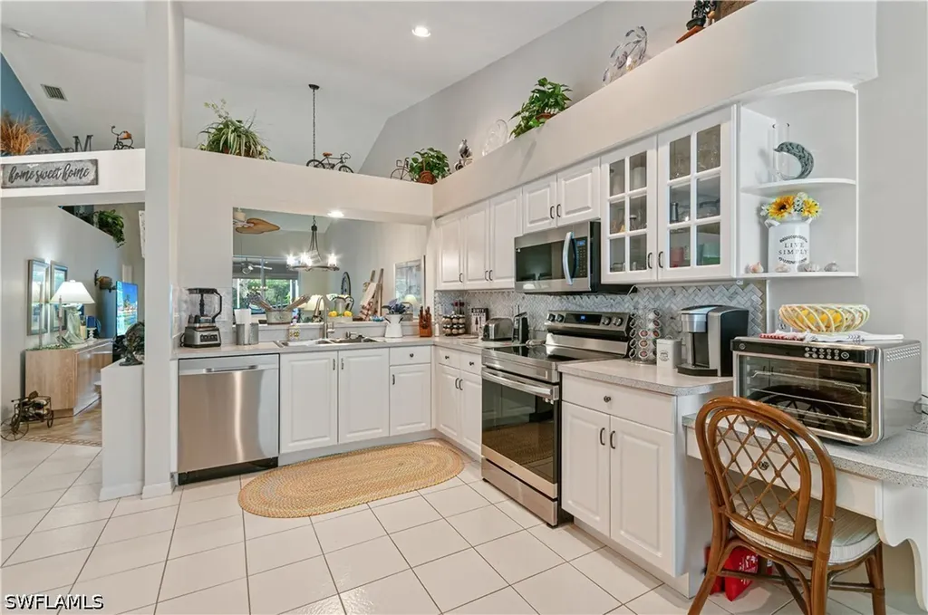 5510 Greenwood Circle Naples FL 34112