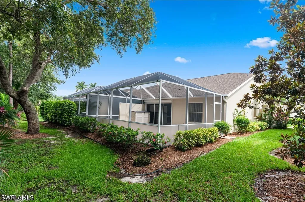 5510 Greenwood Circle Naples FL 34112