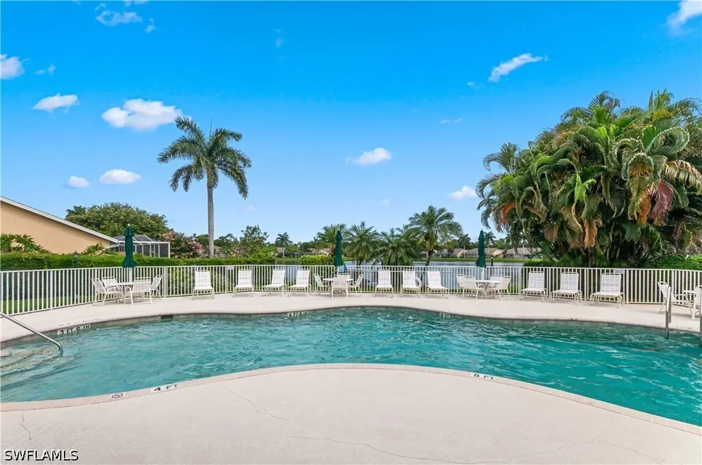 5510 Greenwood Circle Naples FL 34112