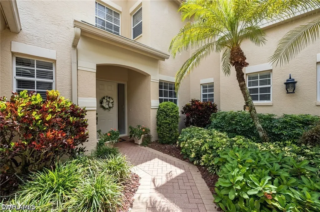 650 Vintage Reserve Circle Naples FL 34119