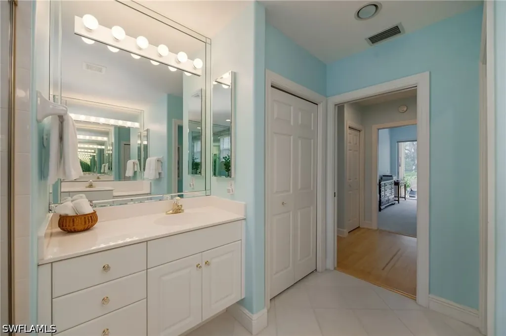 650 Vintage Reserve Circle Naples FL 34119