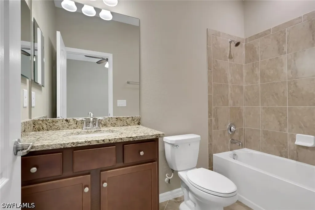 9469 Foxglove Lane Naples FL 34120
