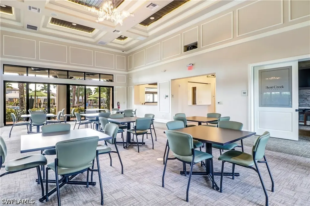 9469 Foxglove Lane Naples FL 34120
