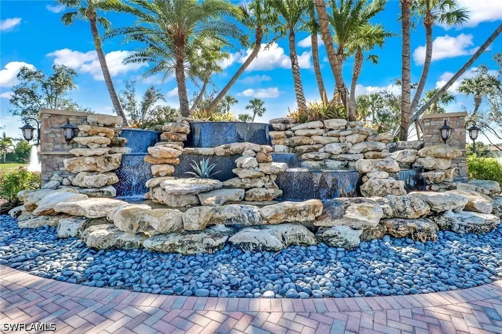 9469 Foxglove Lane Naples FL 34120