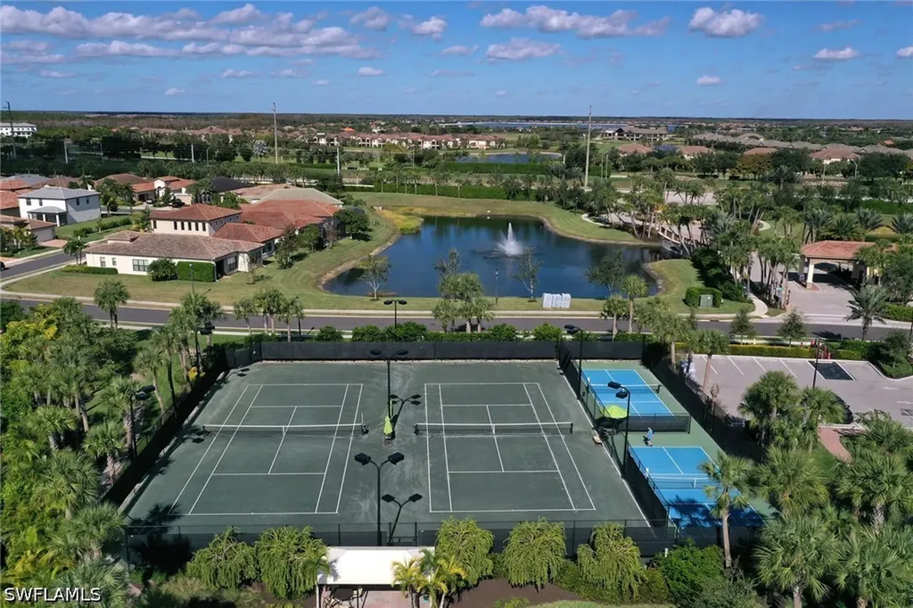 9469 Foxglove Lane Naples FL 34120