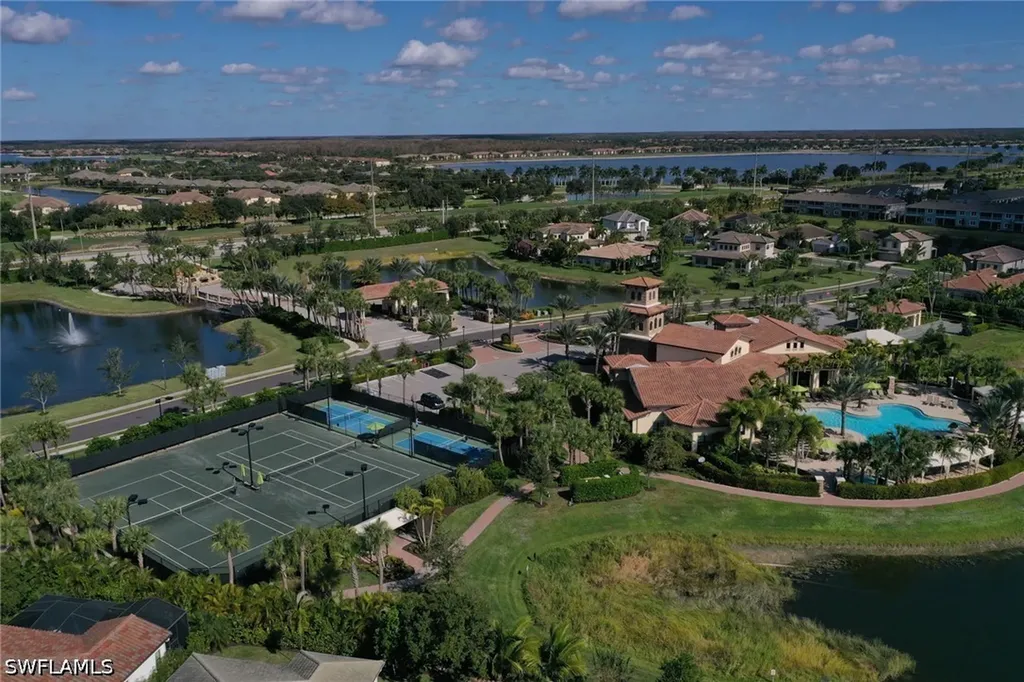 9469 Foxglove Lane Naples FL 34120