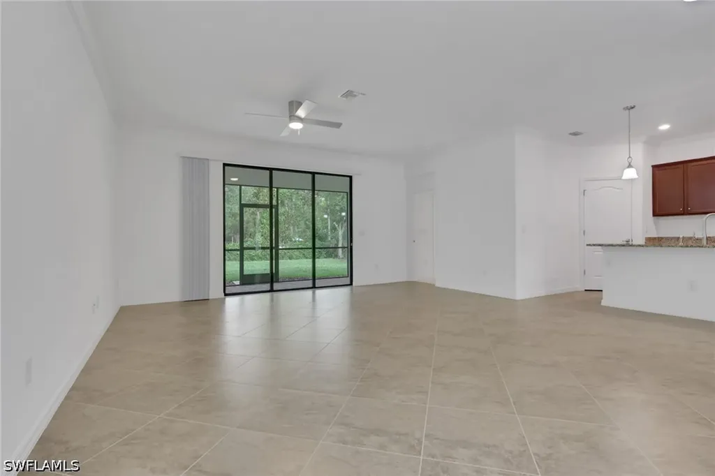 9469 Foxglove Lane Naples FL 34120